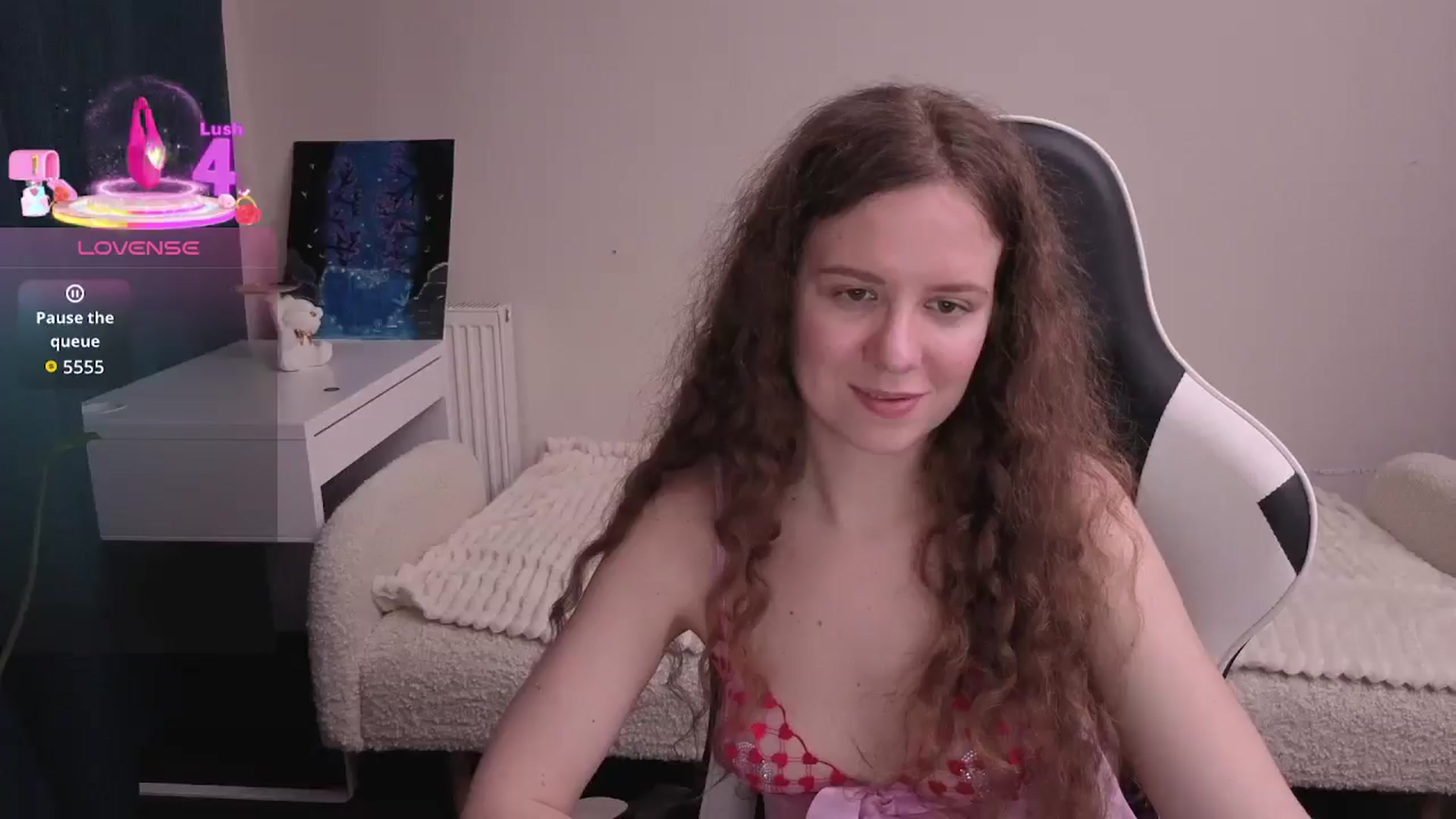 Gallery image thumbnail from BlueFlowerr's myfreecams stream on, 02/14/2026, 24:15 image 12 of 20