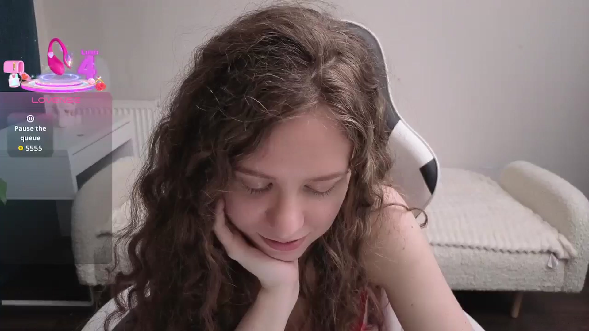 Gallery image thumbnail from BlueFlowerr's myfreecams stream on, 02/14/2026, 22:03 image 4 of 20