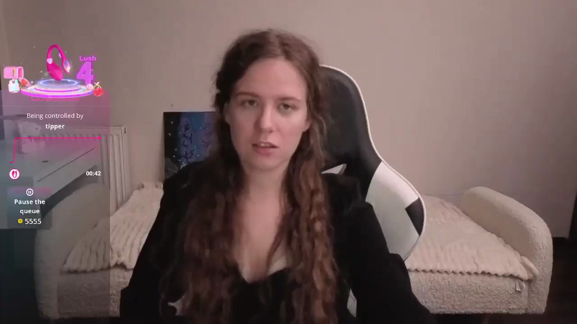 Gallery image thumbnail from BlueFlowerr's myfreecams stream on, 02/15/2026, 22:58 image 14 of 20