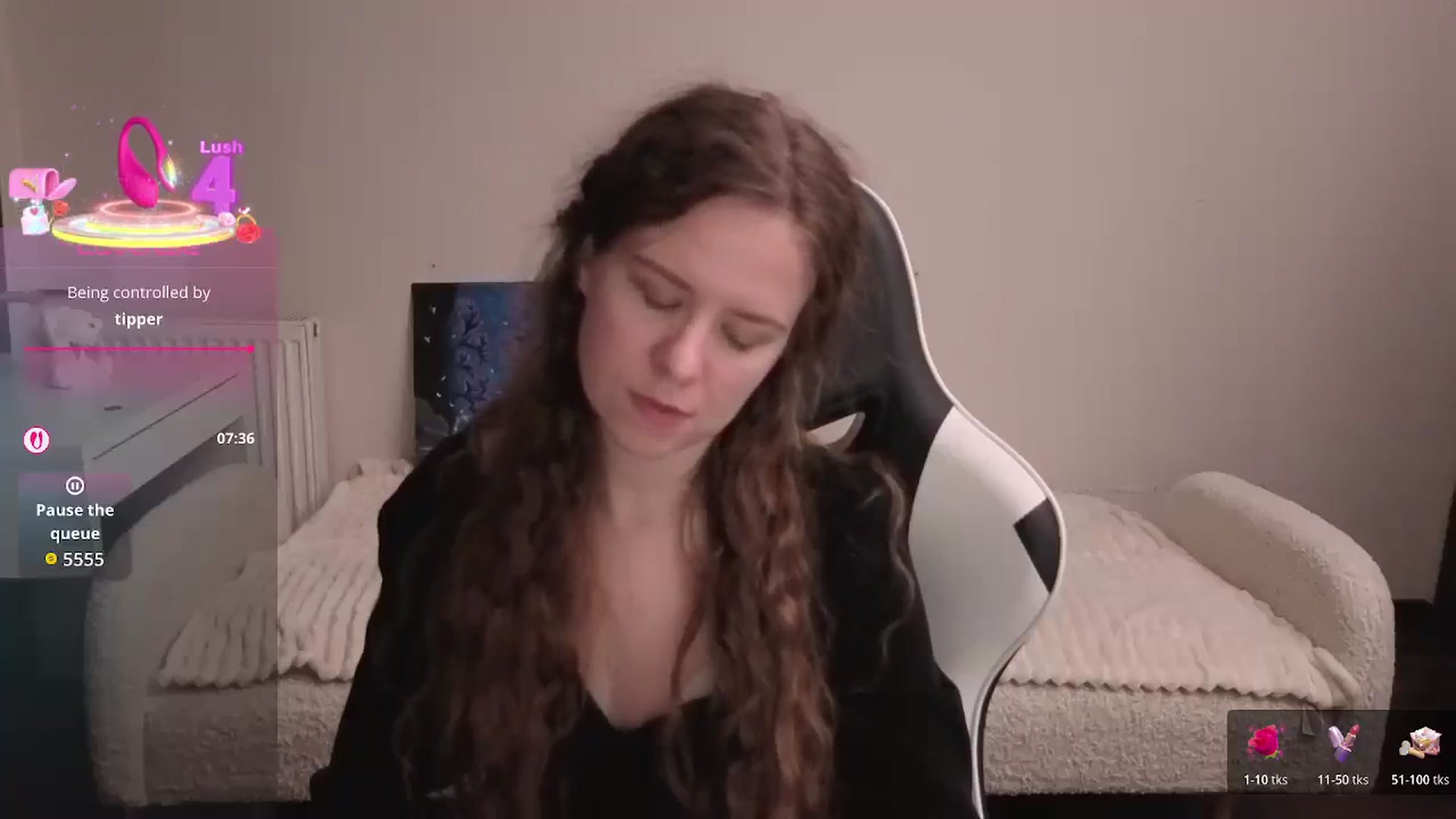 Gallery image thumbnail from BlueFlowerr's myfreecams stream on, 02/15/2026, 22:58 image 5 of 20