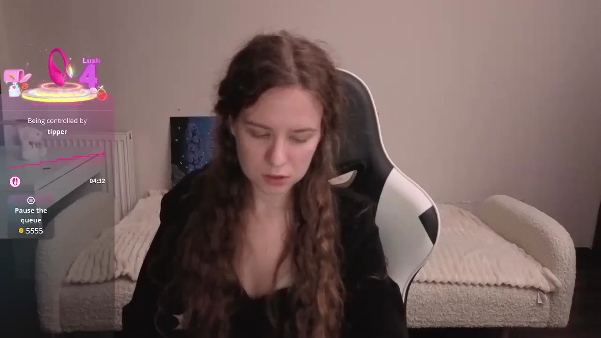 Gallery image thumbnail from BlueFlowerr's myfreecams stream on, 02/15/2026, 22:58 image 9 of 20