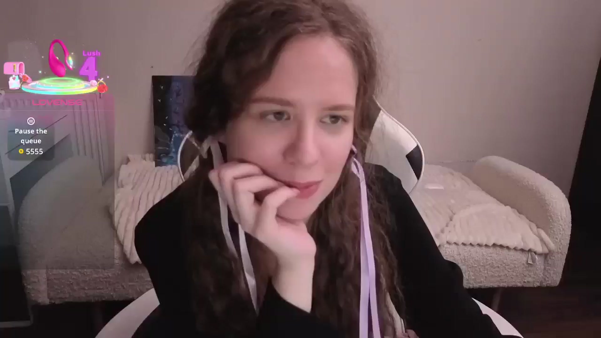 Gallery image thumbnail from BlueFlowerr's myfreecams stream on, 02/16/2026, 01:33 image 1 of 20