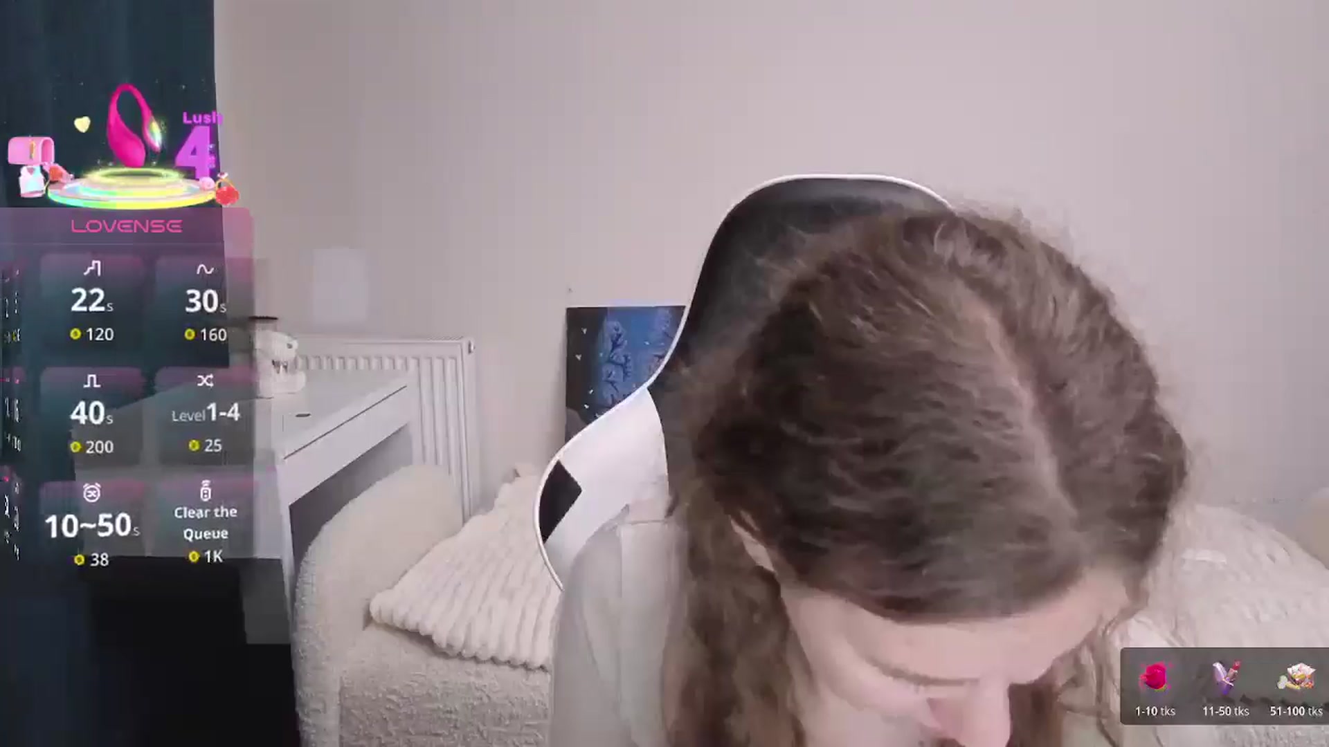 Gallery image thumbnail from BlueFlowerr's myfreecams stream on, 02/17/2026, 03:33 image 18 of 20