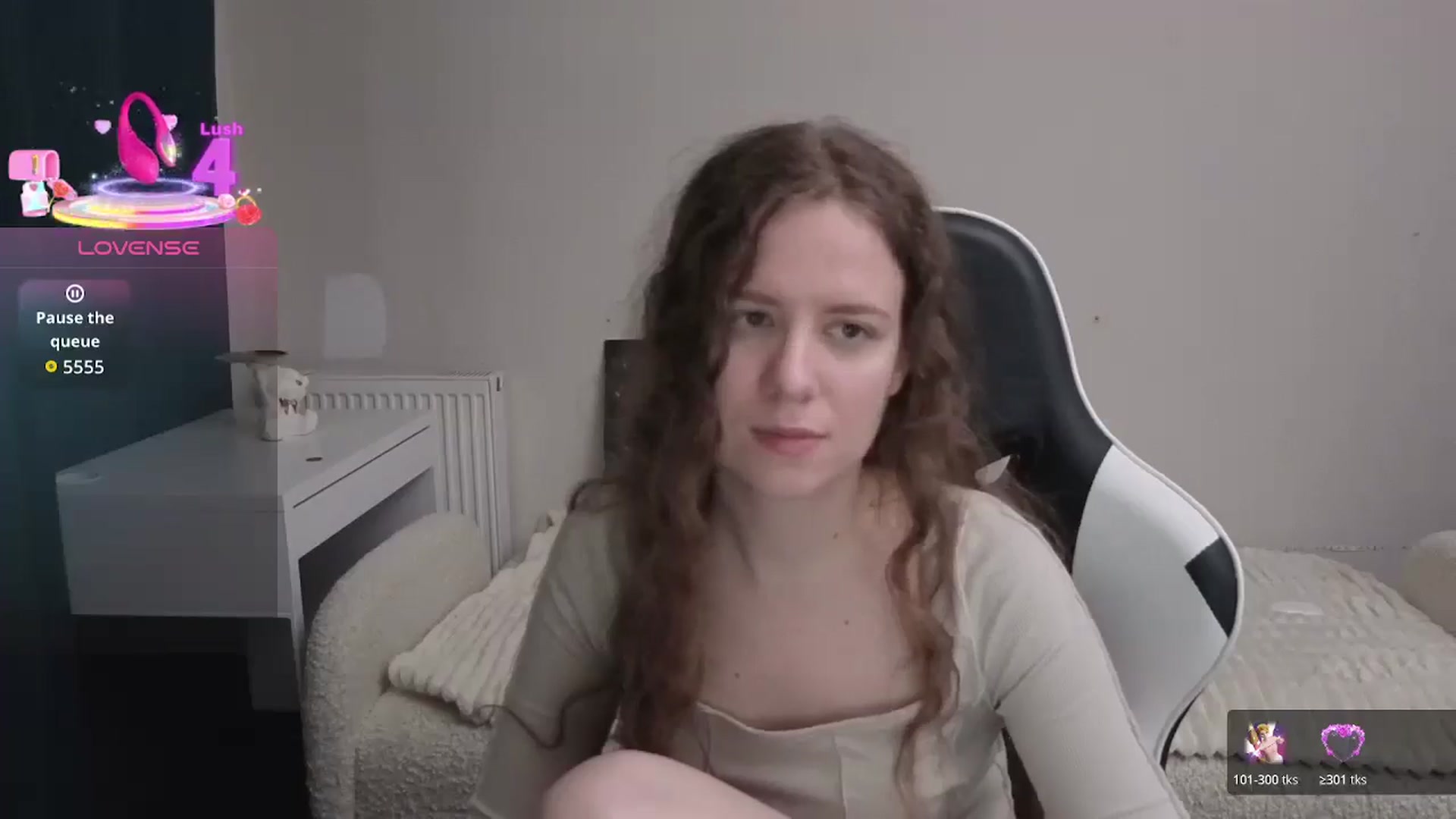 Gallery image thumbnail from BlueFlowerr's myfreecams stream on, 02/17/2026, 03:33 image 2 of 20