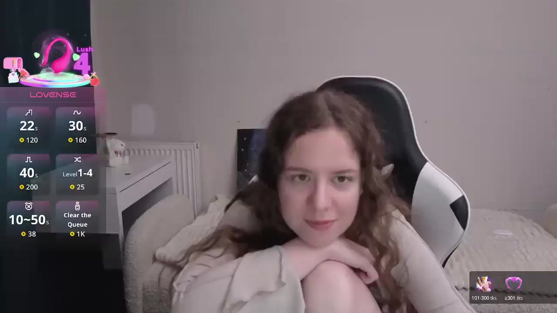 Gallery image thumbnail from BlueFlowerr's myfreecams stream on, 02/17/2026, 04:44 image 1 of 20