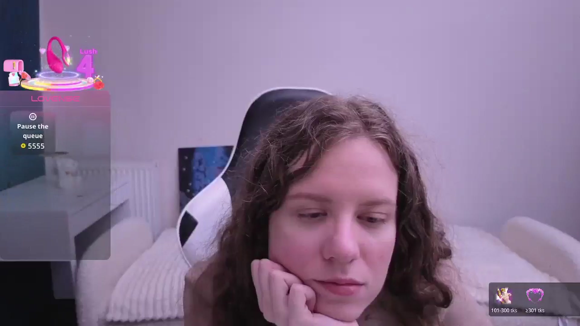 Gallery image thumbnail from BlueFlowerr's myfreecams stream on, 02/19/2026, 19:57 image 6 of 20