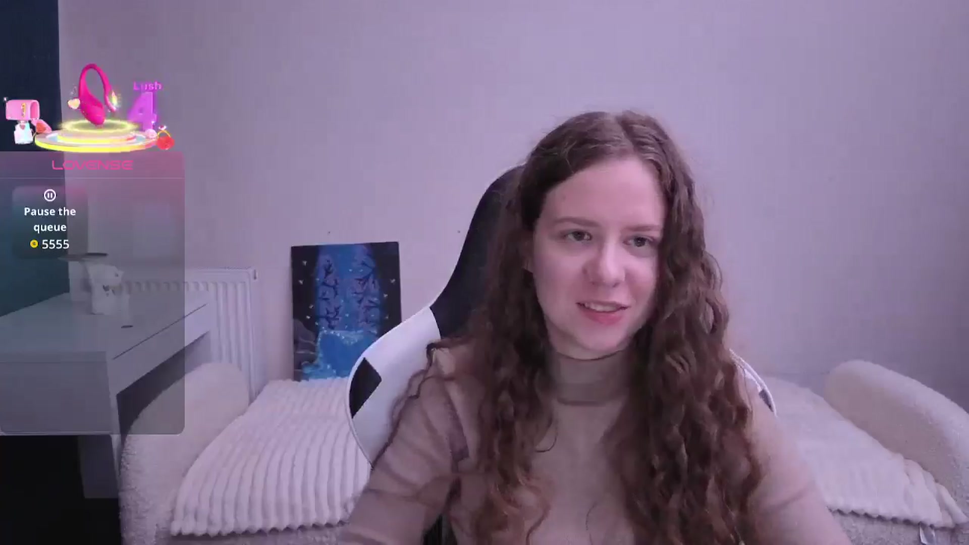 Gallery image thumbnail from BlueFlowerr's myfreecams stream on, 02/20/2026, 24:13 image 4 of 20
