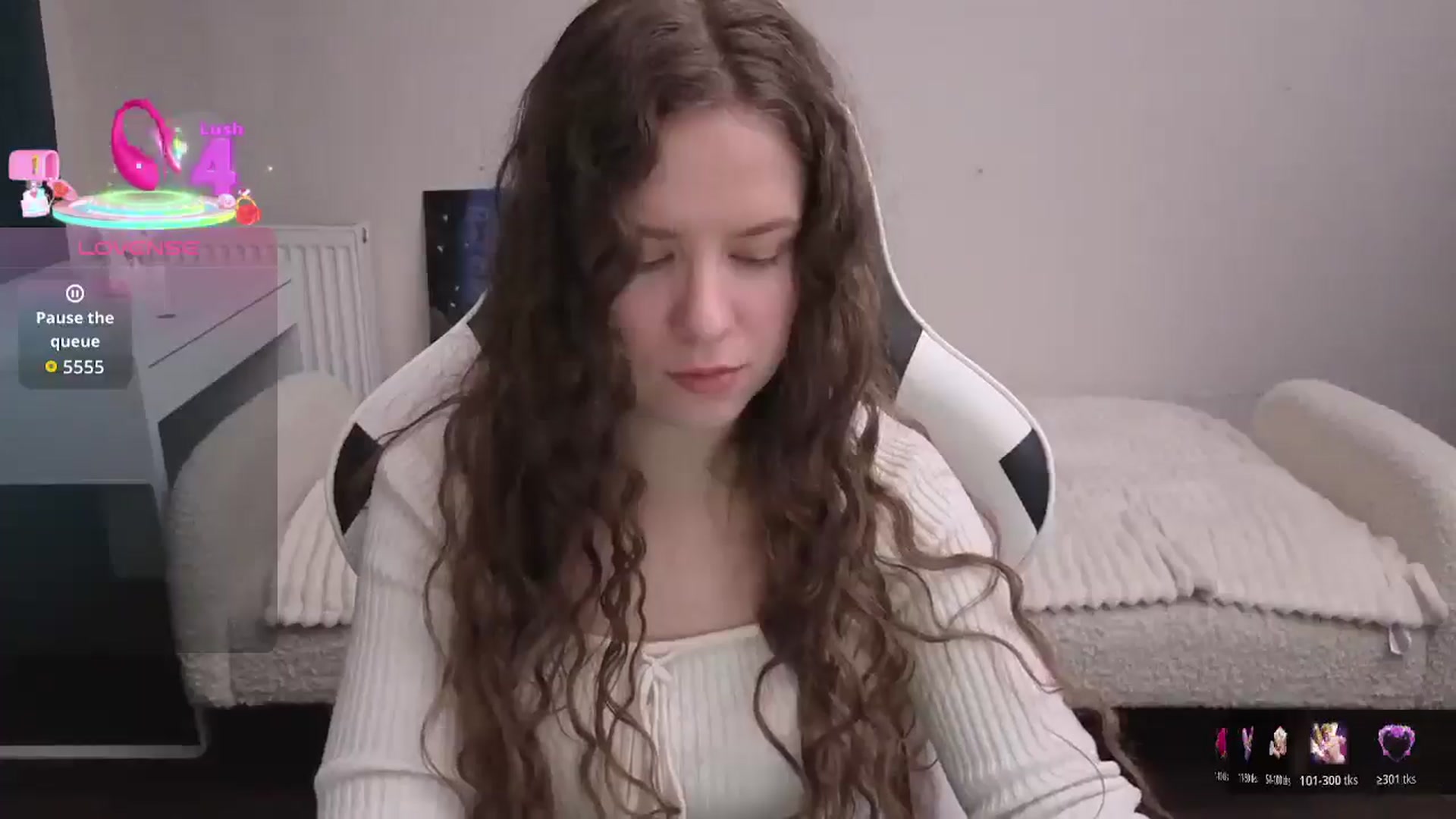 Gallery image thumbnail from BlueFlowerr's myfreecams stream on, 02/20/2026, 20:22 image 3 of 20