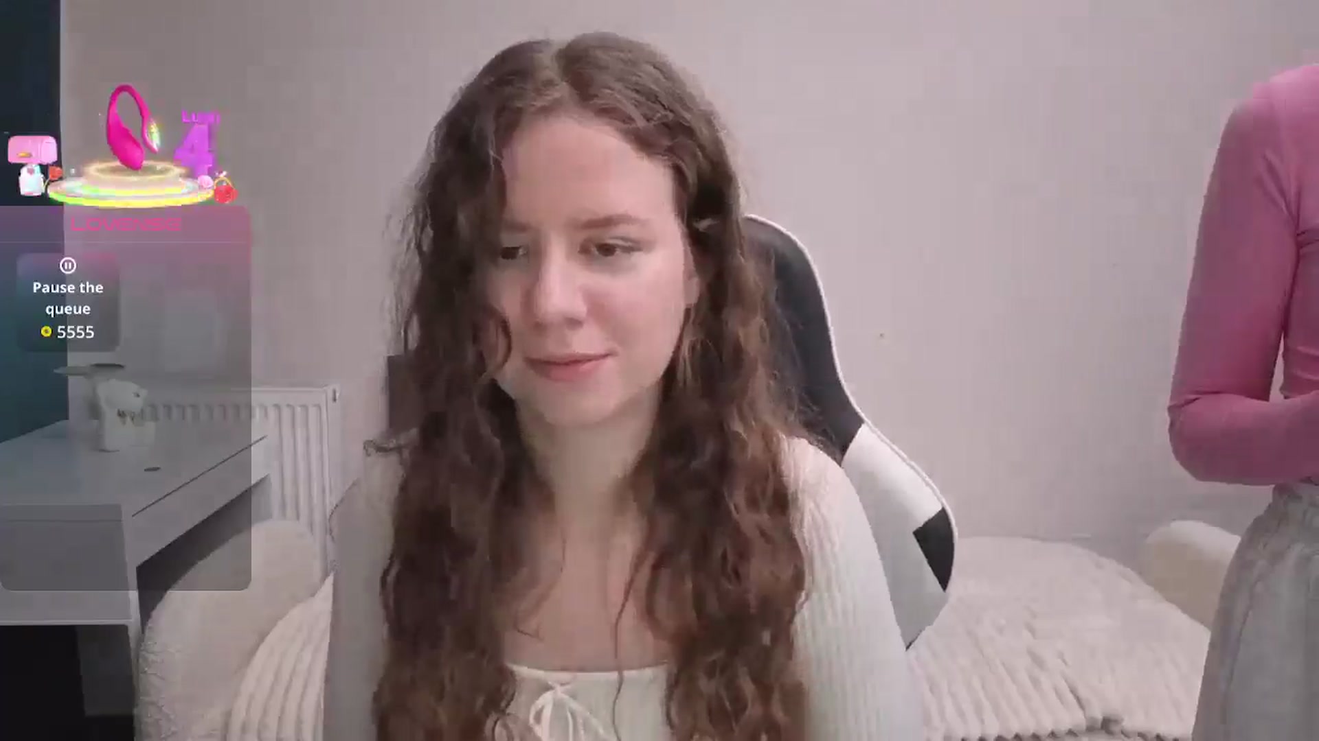 Gallery image thumbnail from BlueFlowerr's myfreecams stream on, 02/20/2026, 21:39 image 15 of 20