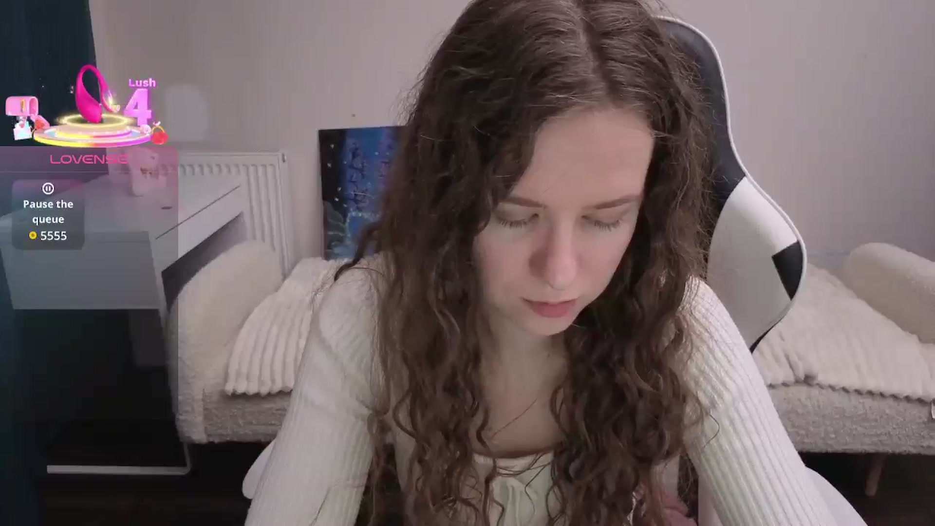 Gallery image thumbnail from BlueFlowerr's myfreecams stream on, 02/20/2026, 23:58 image 4 of 20
