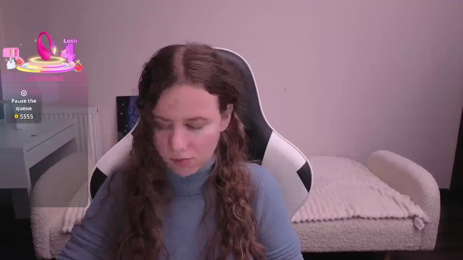 Gallery image thumbnail from BlueFlowerr's myfreecams stream on, 02/21/2026, 20:13 image 13 of 20