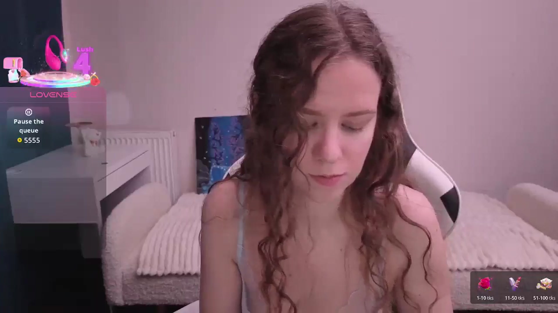 Gallery image thumbnail from BlueFlowerr's myfreecams stream on, 02/21/2026, 22:40 image 19 of 20