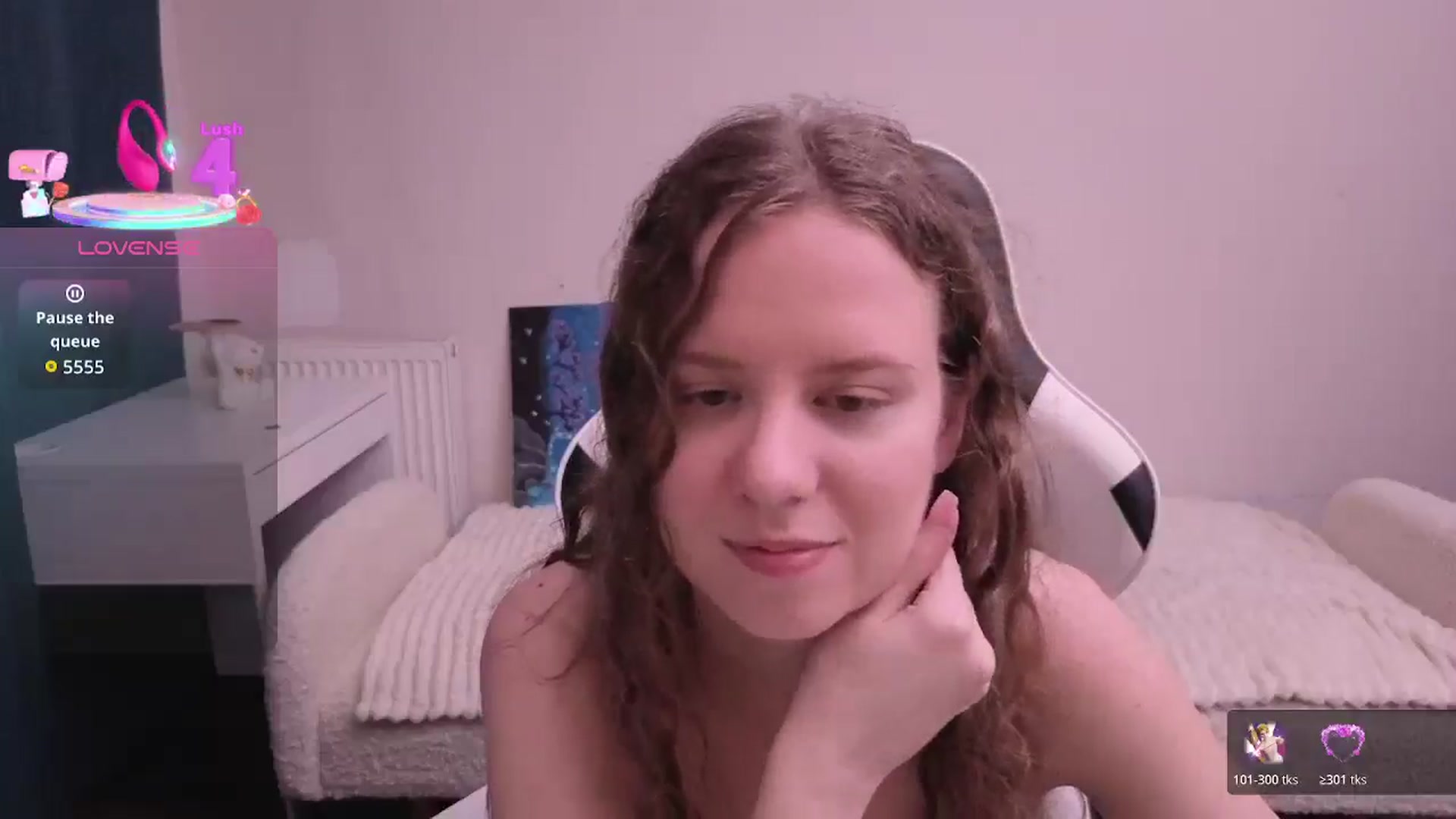 Gallery image thumbnail from BlueFlowerr's myfreecams stream on, 02/21/2026, 22:40 image 13 of 20