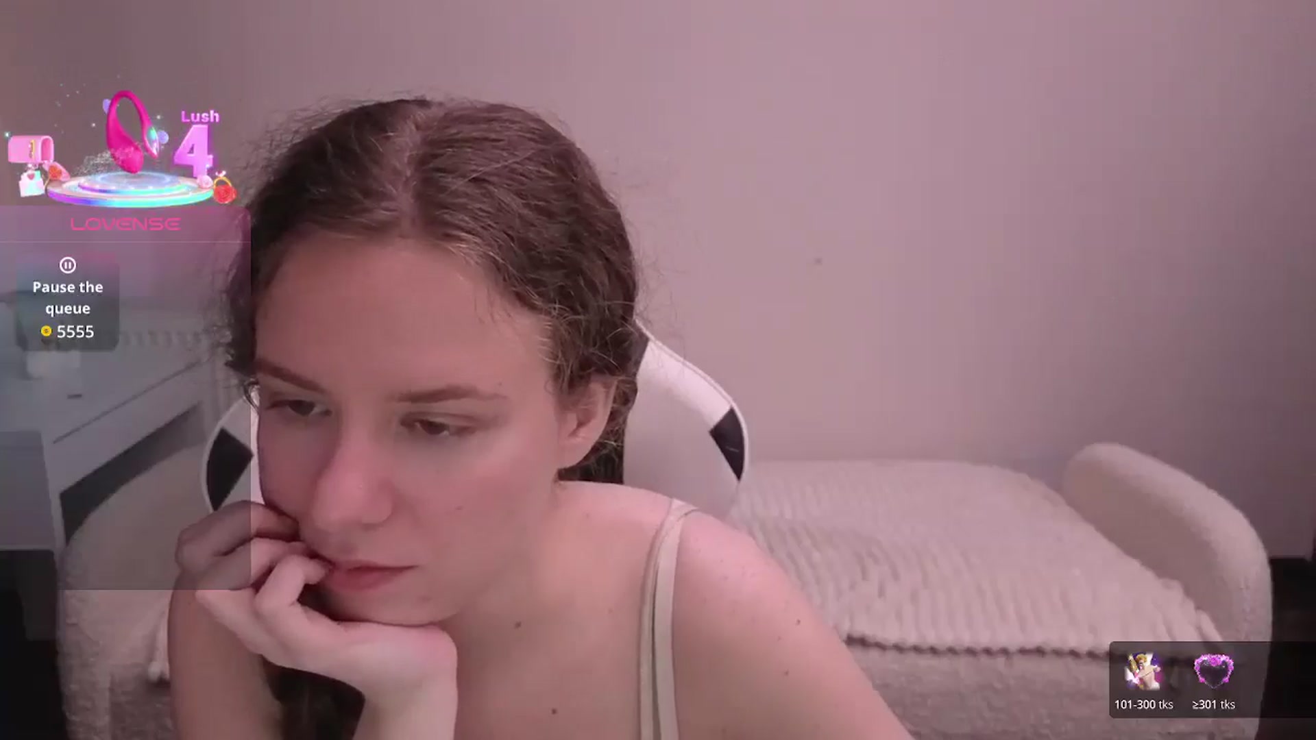 Gallery image thumbnail from BlueFlowerr's myfreecams stream on, 02/23/2026, 19:59 image 4 of 20
