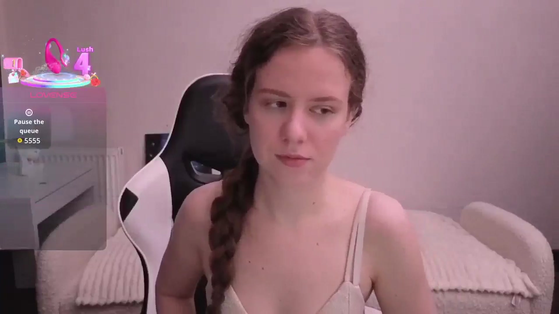 Gallery image thumbnail from BlueFlowerr's myfreecams stream on, 02/23/2026, 19:59 image 13 of 20