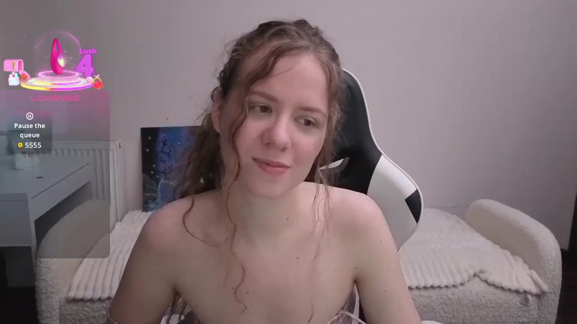 Gallery image thumbnail from BlueFlowerr's myfreecams stream on, 02/24/2026, 20:23 image 19 of 20