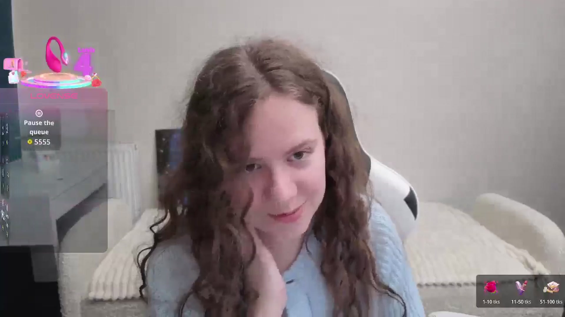 Gallery image thumbnail from BlueFlowerr's myfreecams stream on, 02/26/2026, 21:28 image 16 of 20
