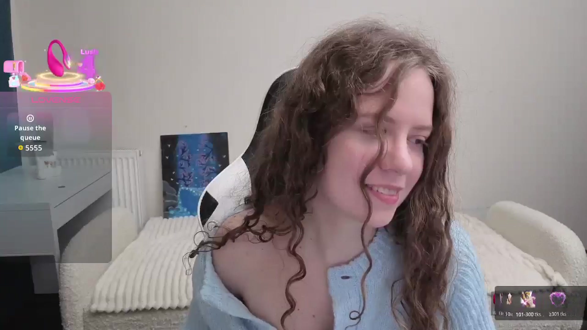 Gallery image thumbnail from BlueFlowerr's myfreecams stream on, 02/26/2026, 21:28 image 10 of 20
