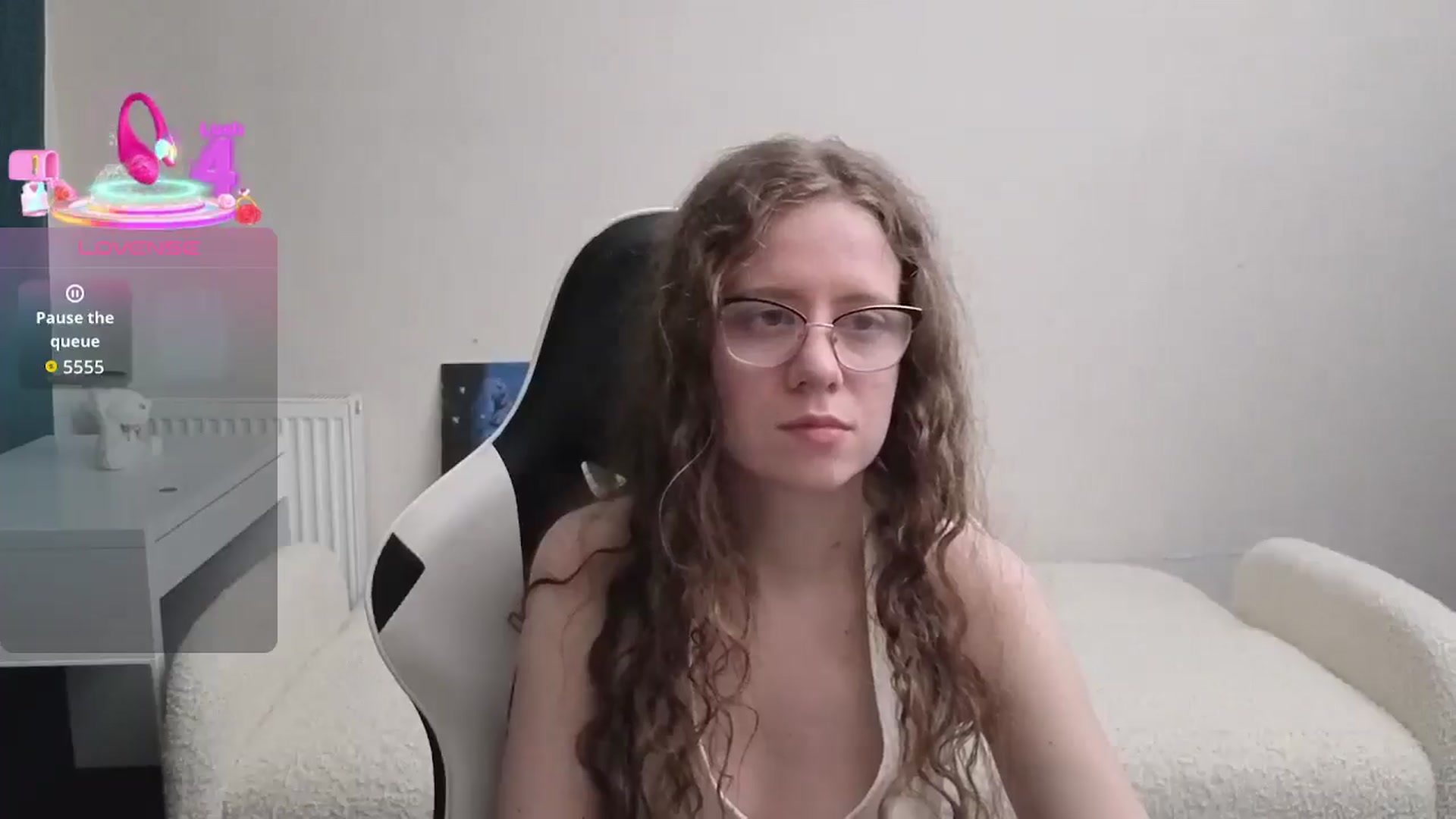Gallery image thumbnail from BlueFlowerr's myfreecams stream on, 02/27/2026, 20:41 image 18 of 20