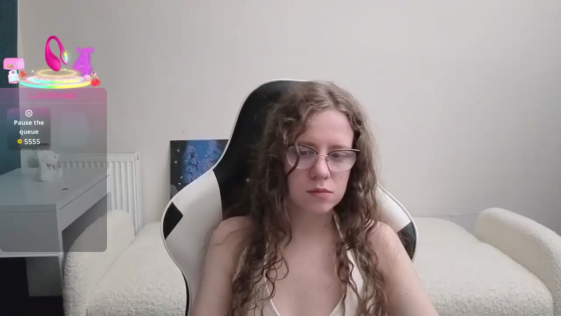 Gallery image thumbnail from BlueFlowerr's myfreecams stream on, 02/27/2026, 20:41 image 8 of 20