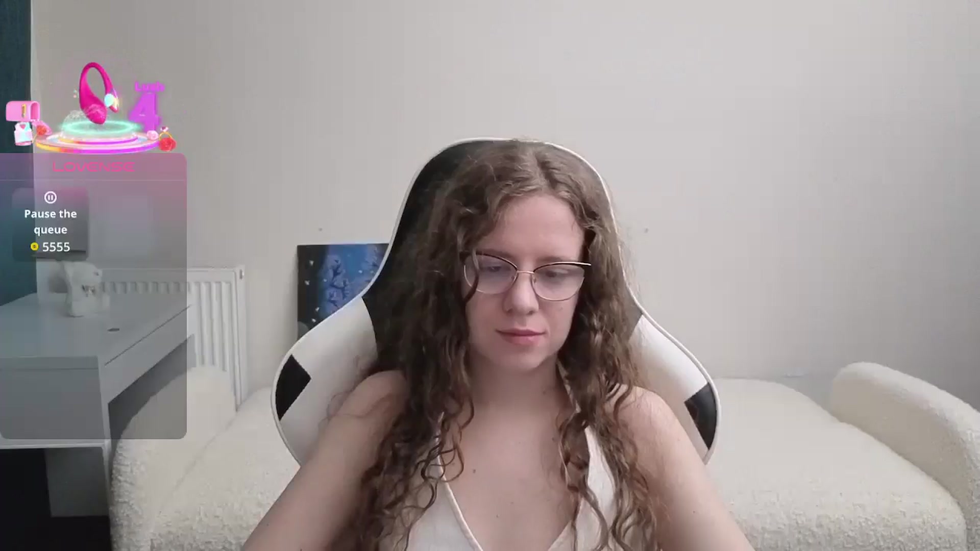 Gallery image thumbnail from BlueFlowerr's myfreecams stream on, 02/27/2026, 20:41 image 6 of 20