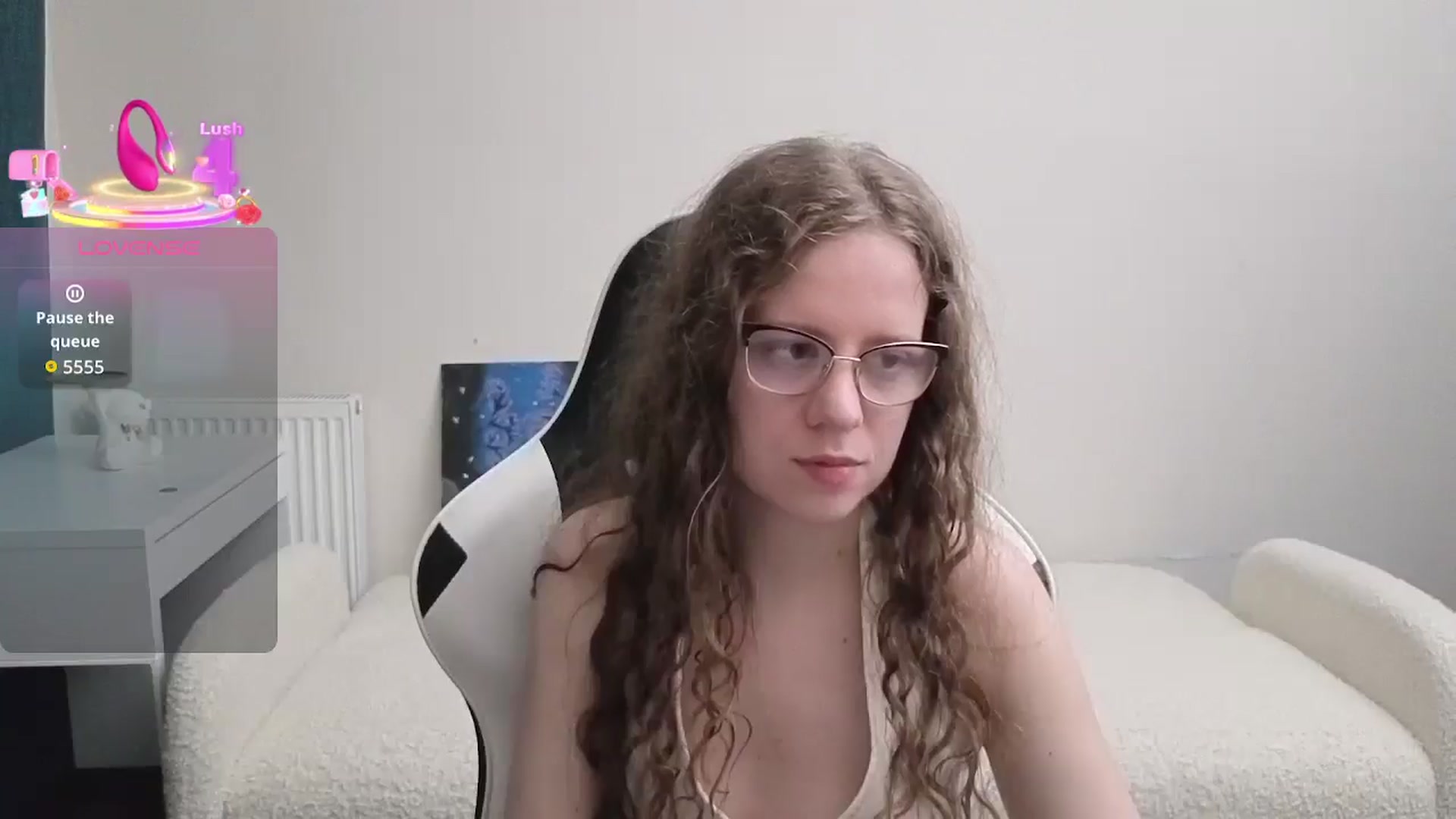 Gallery image thumbnail from BlueFlowerr's myfreecams stream on, 02/27/2026, 20:41 image 15 of 20