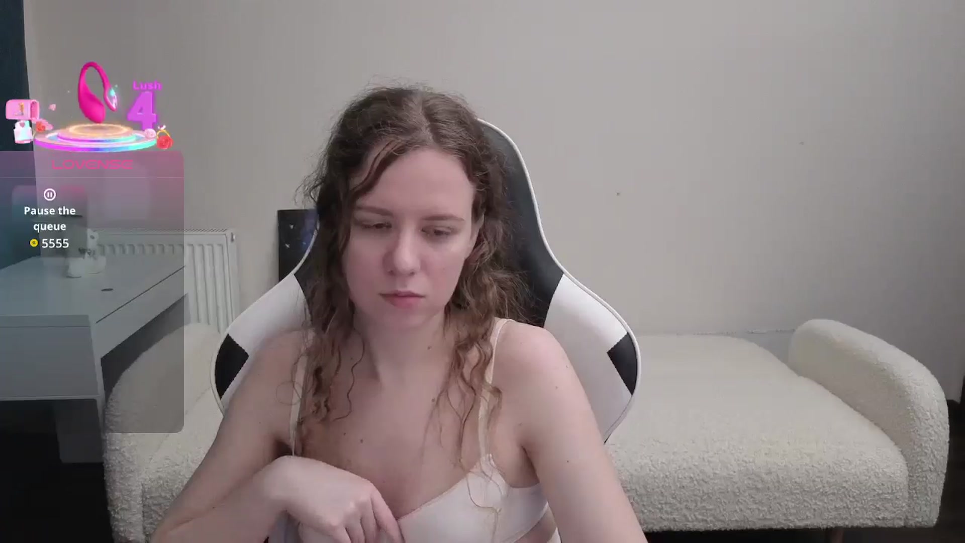 Gallery image thumbnail from BlueFlowerr's myfreecams stream on, 03/01/2026, 03:34 image 9 of 20