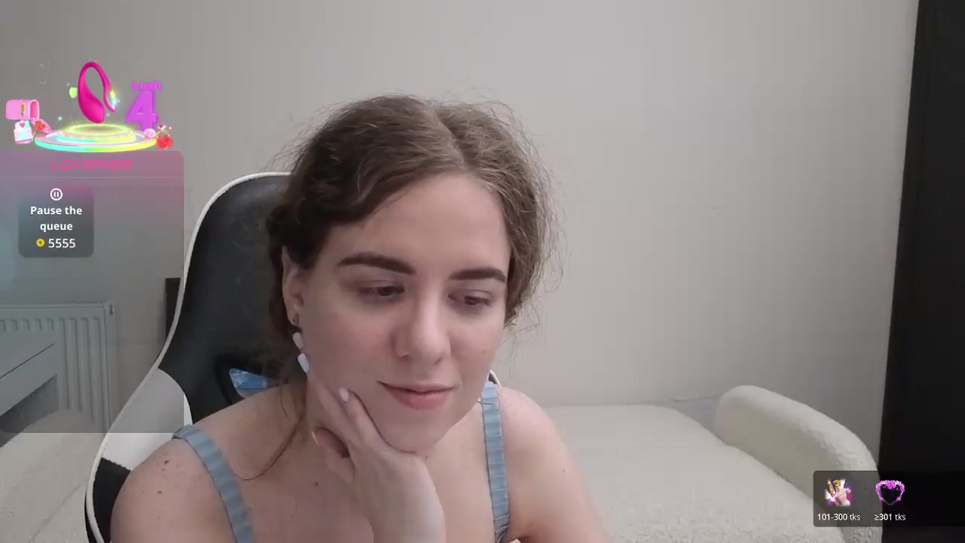 Gallery image thumbnail from BlueFlowerr's myfreecams stream on, 03/02/2026, 03:02 image 8 of 20
