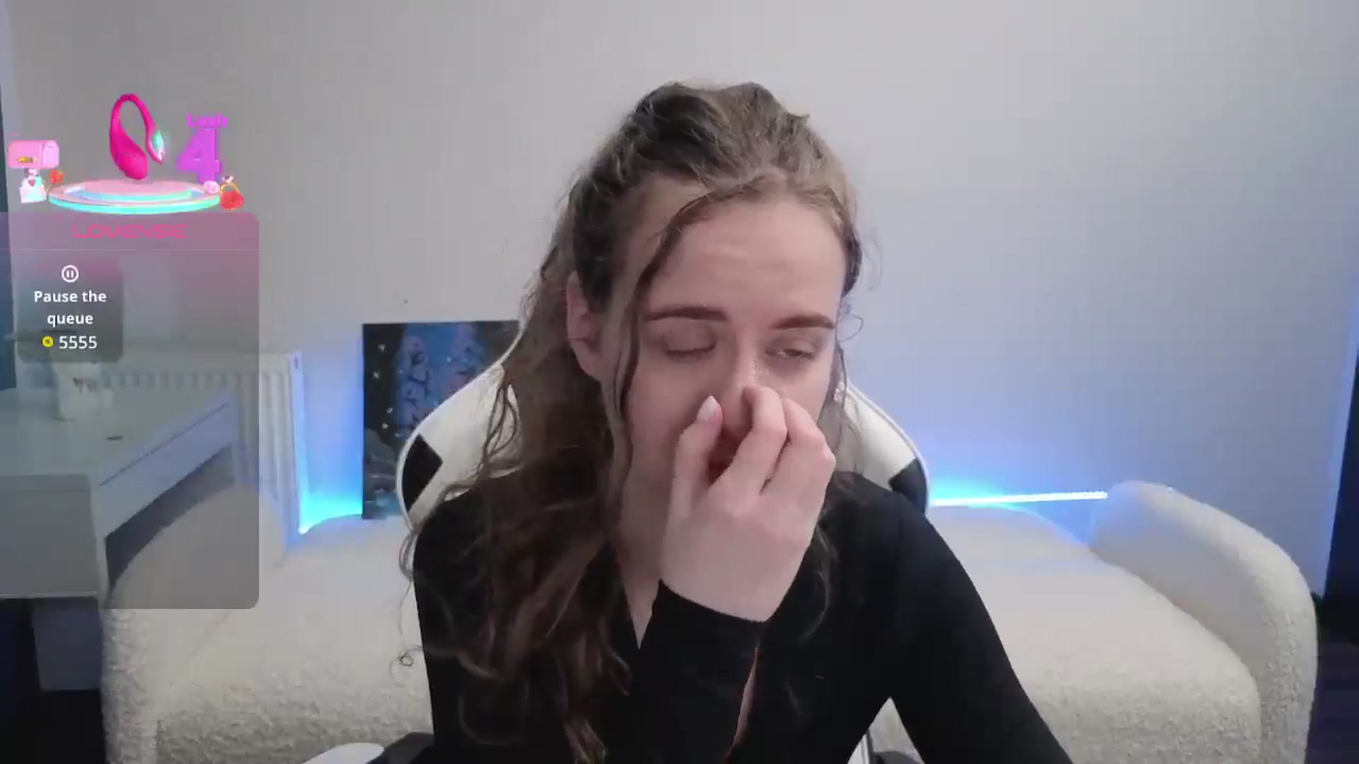 Gallery image thumbnail from BlueFlowerr's myfreecams stream on, 03/03/2026, 24:21 image 15 of 20