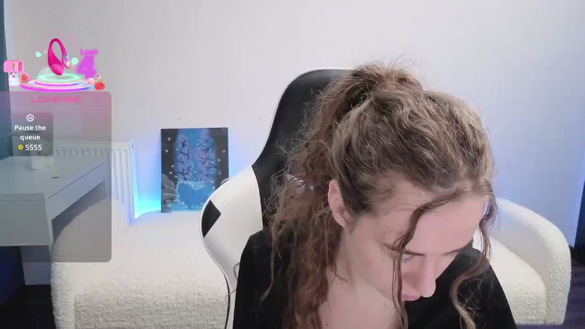 Gallery image thumbnail from BlueFlowerr's myfreecams stream on, 03/03/2026, 24:21 image 4 of 20