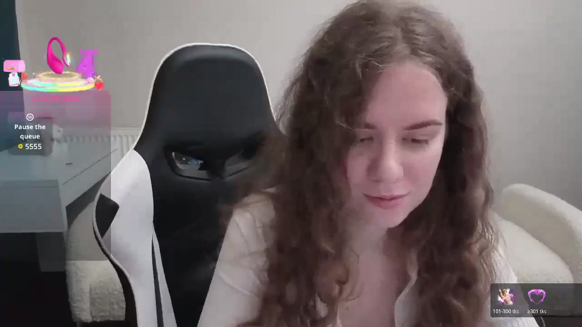 Gallery image thumbnail from BlueFlowerr's myfreecams stream on, 03/06/2026, 21:56 image 8 of 20
