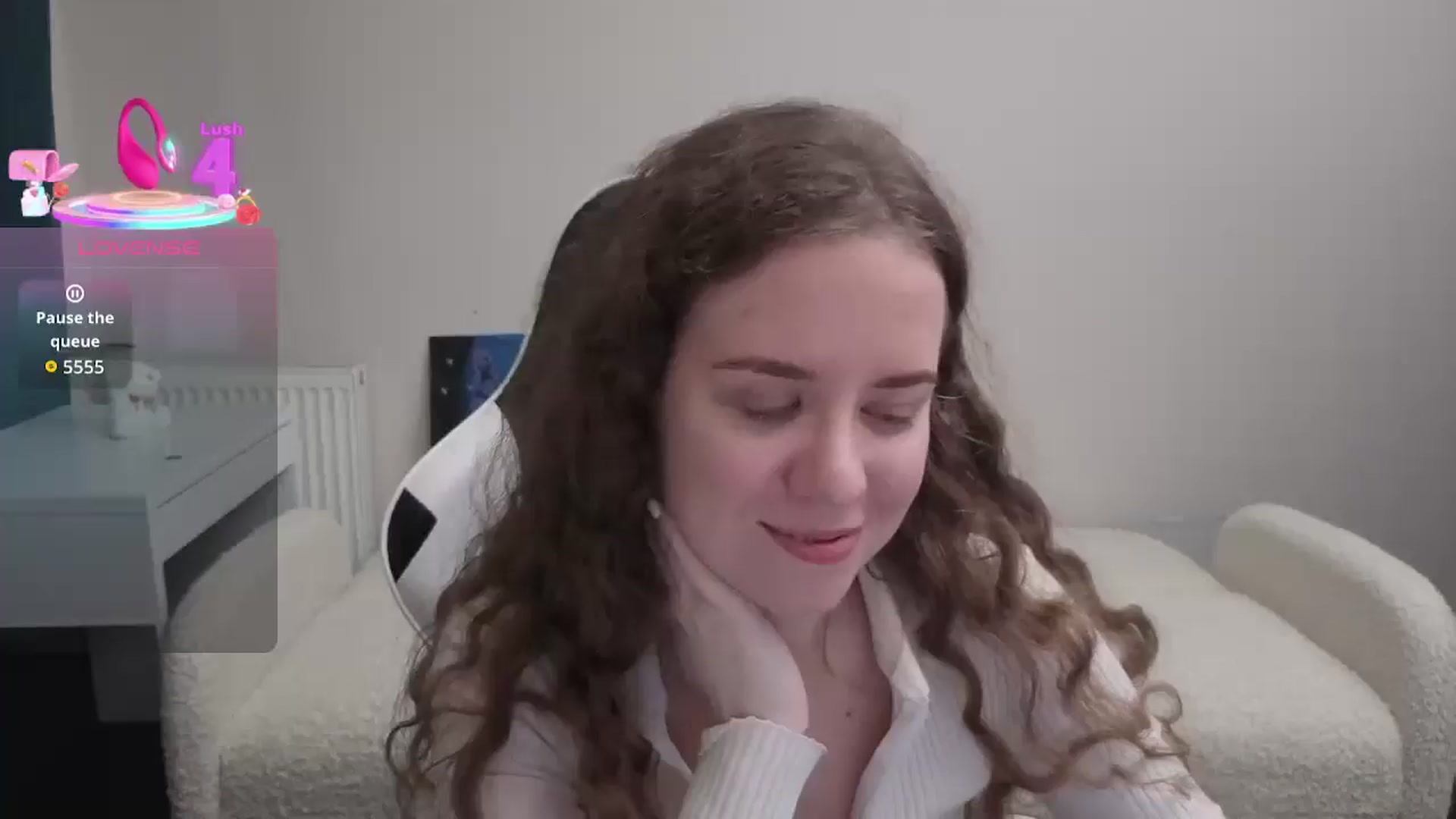 Gallery image thumbnail from BlueFlowerr's myfreecams stream on, 03/06/2026, 23:01 image 1 of 20