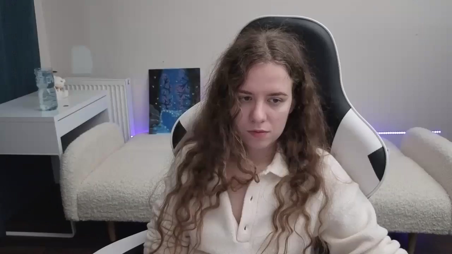 Gallery image thumbnail from BlueFlowerr's myfreecams stream on, 03/09/2026, 24:01 image 8 of 20