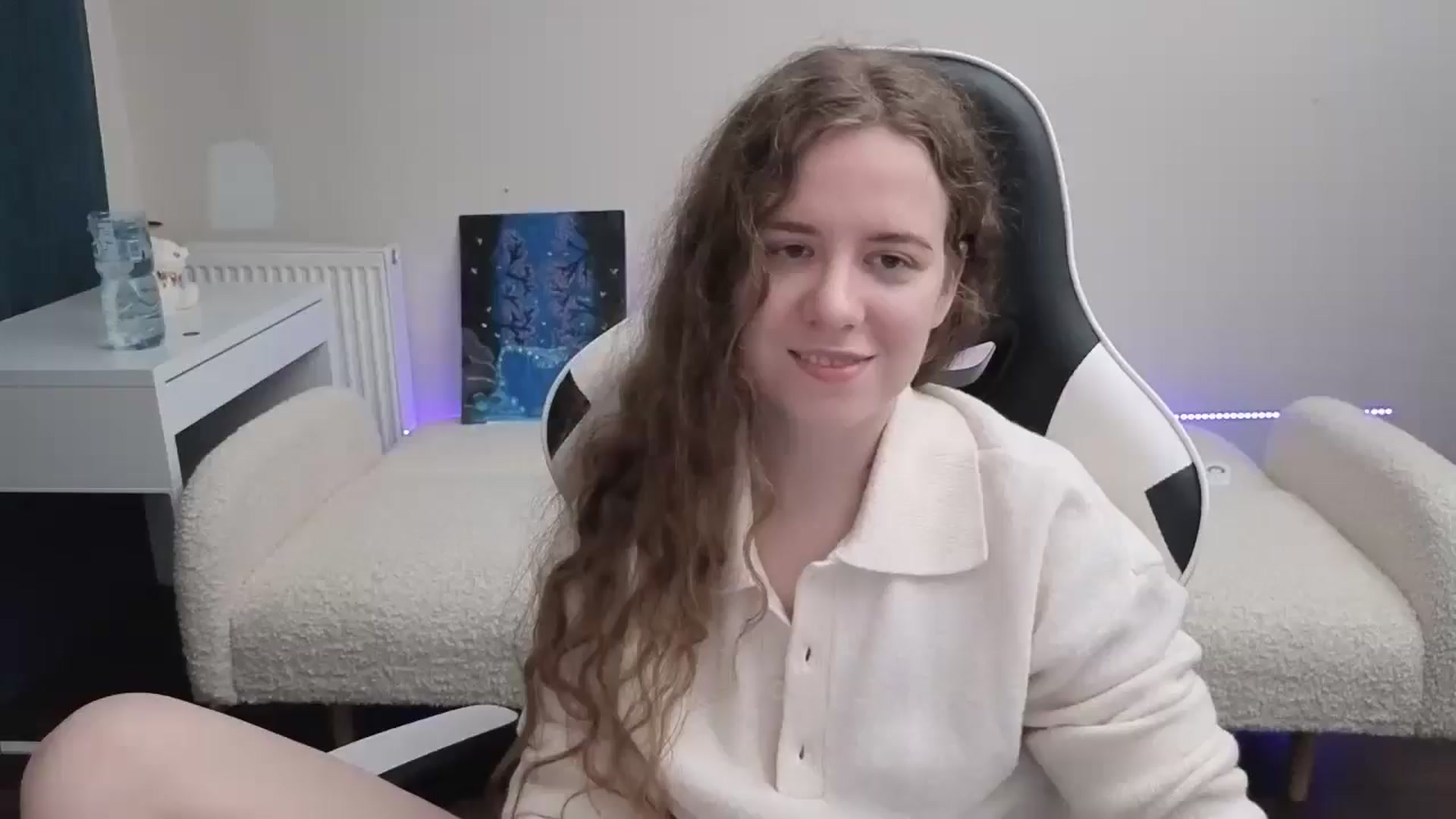 Gallery image thumbnail from BlueFlowerr's myfreecams stream on, 03/09/2026, 02:58 image 9 of 20