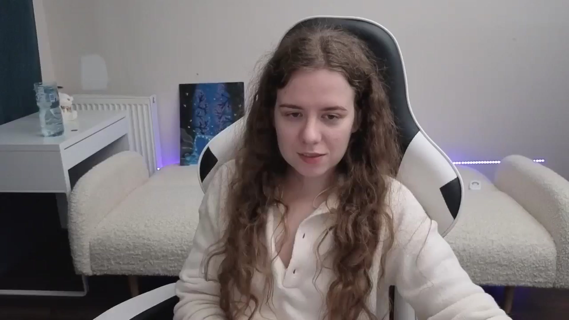 Gallery image thumbnail from BlueFlowerr's myfreecams stream on, 03/09/2026, 02:58 image 1 of 20