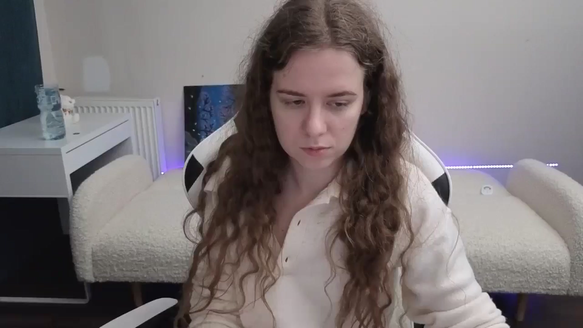Gallery image thumbnail from BlueFlowerr's myfreecams stream on, 03/09/2026, 02:58 image 3 of 20