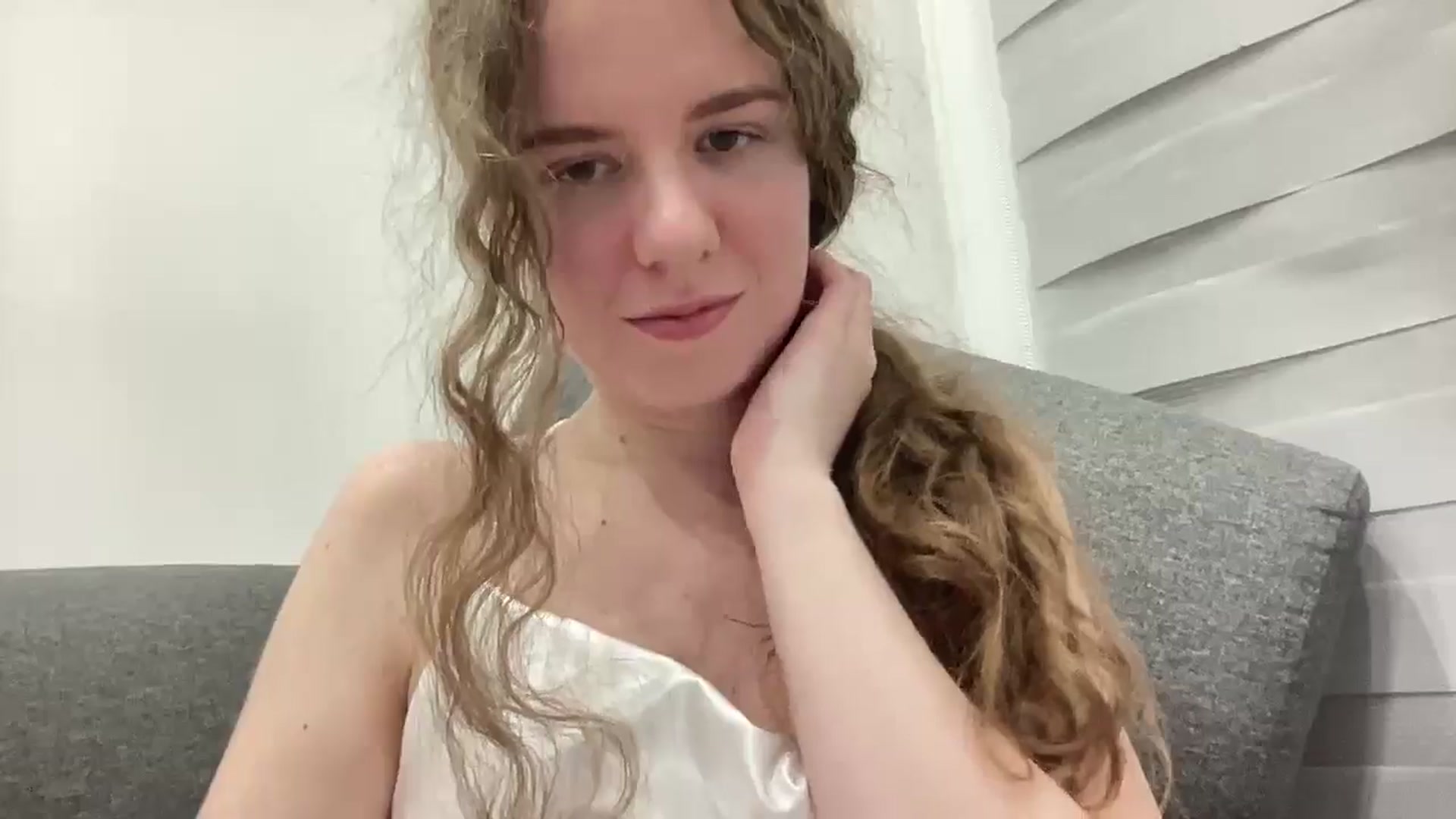 Gallery image thumbnail from BlueFlowerr's myfreecams stream on, 03/11/2026, 01:56 image 9 of 20