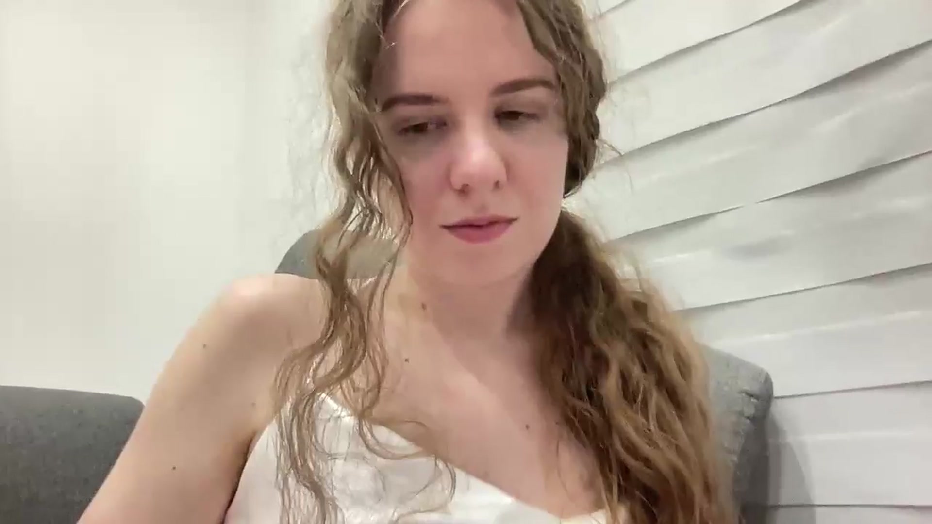 Gallery image thumbnail from BlueFlowerr's myfreecams stream on, 03/11/2026, 01:56 image 12 of 20