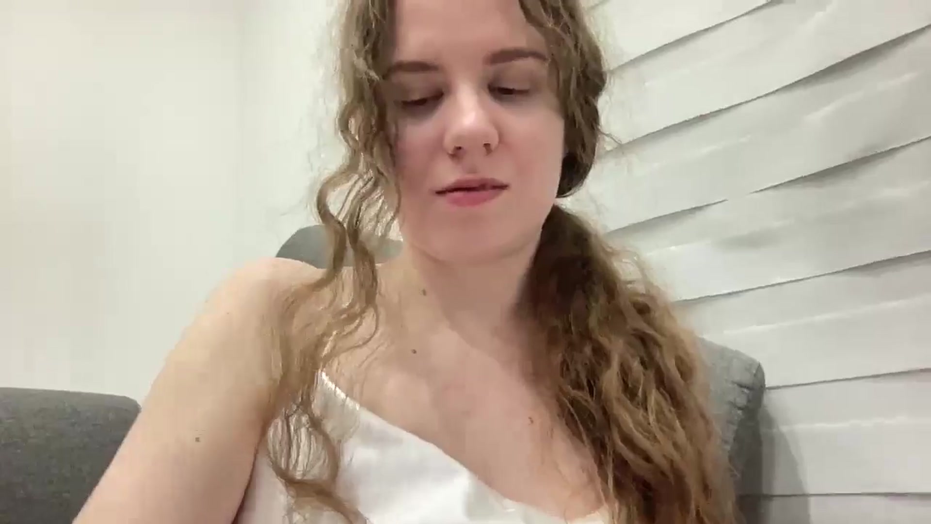Gallery image thumbnail from BlueFlowerr's myfreecams stream on, 03/11/2026, 01:56 image 15 of 20
