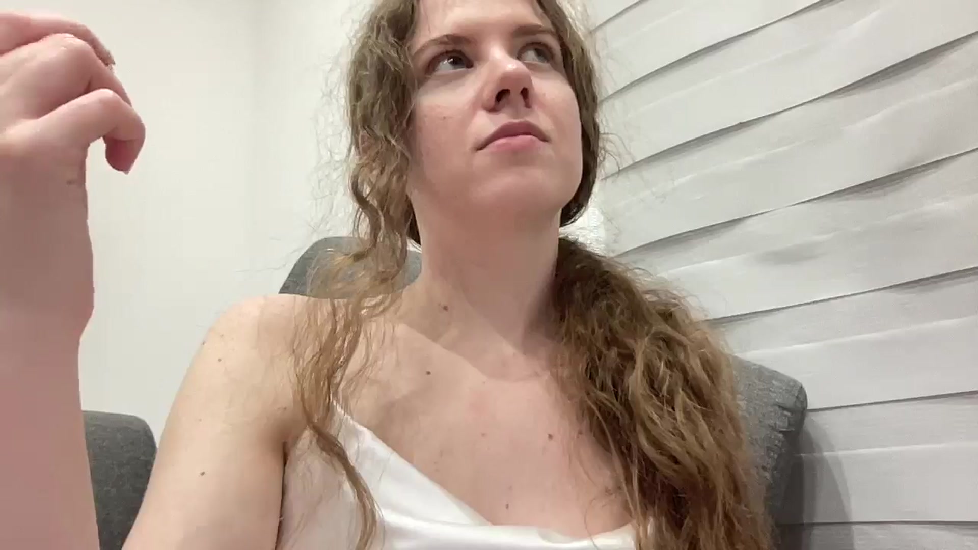 Gallery image thumbnail from BlueFlowerr's myfreecams stream on, 03/11/2026, 01:56 image 14 of 20