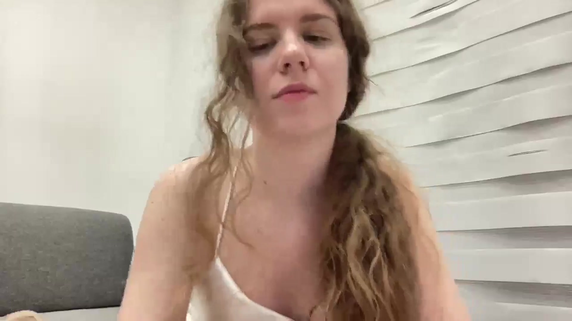 Gallery image thumbnail from BlueFlowerr's myfreecams stream on, 03/11/2026, 01:56 image 2 of 20