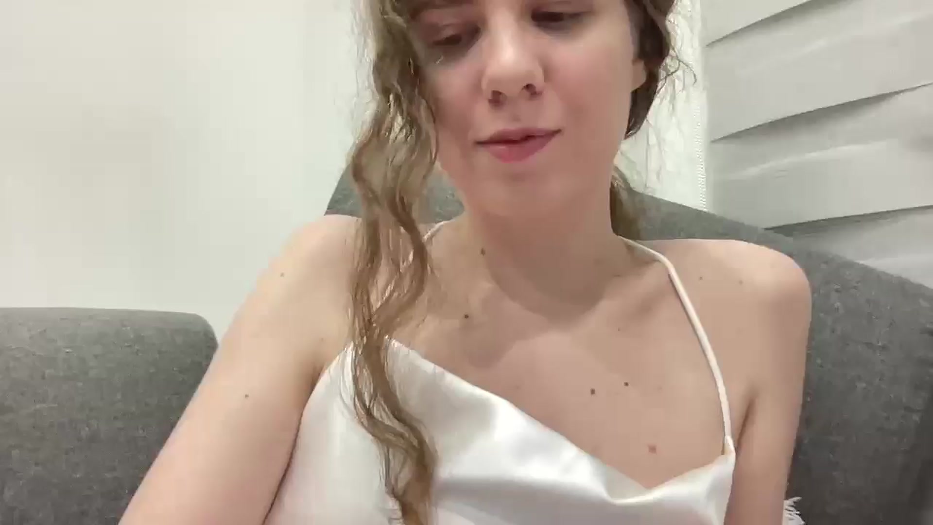 Gallery image thumbnail from BlueFlowerr's myfreecams stream on, 03/11/2026, 02:46 image 18 of 20