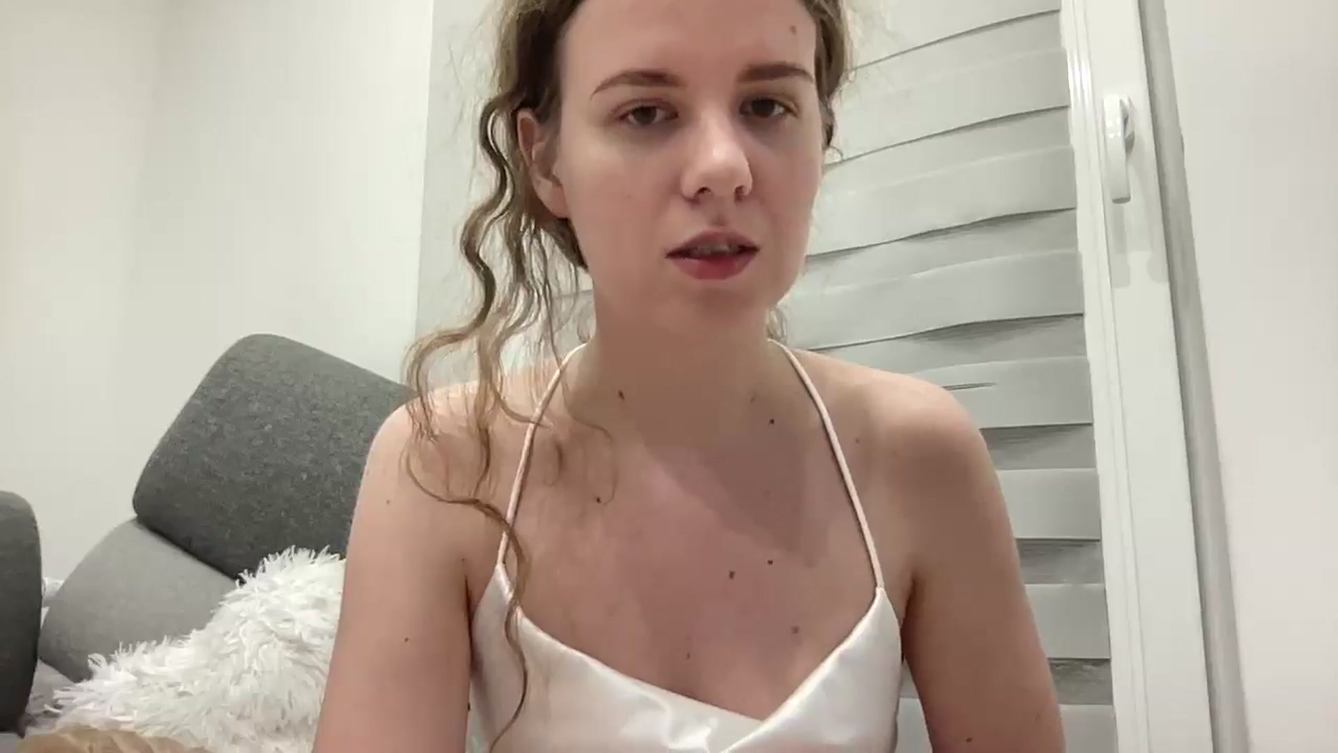 Gallery image thumbnail from BlueFlowerr's myfreecams stream on, 03/11/2026, 04:07 image 19 of 20