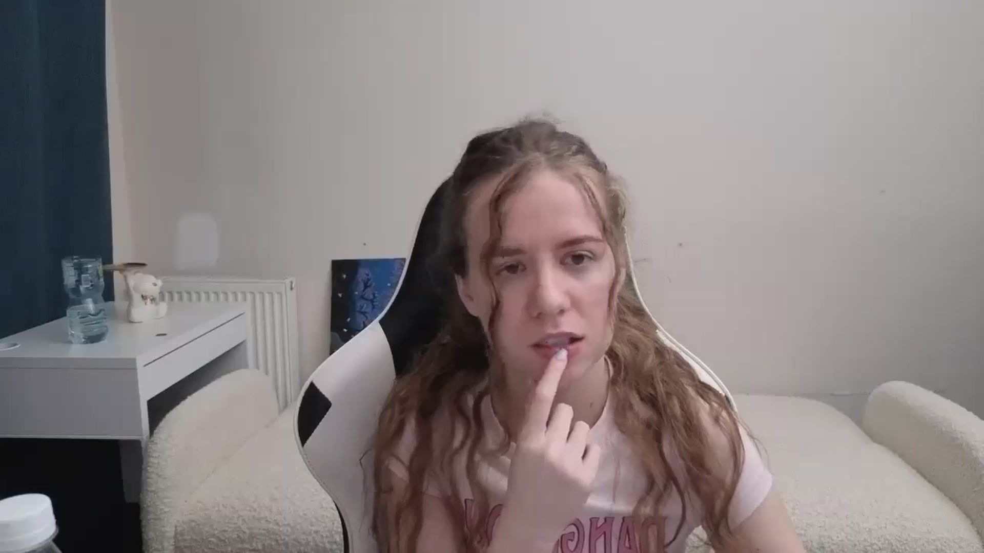 Gallery image thumbnail from BlueFlowerr's myfreecams stream on, 03/11/2026, 23:06 image 19 of 20