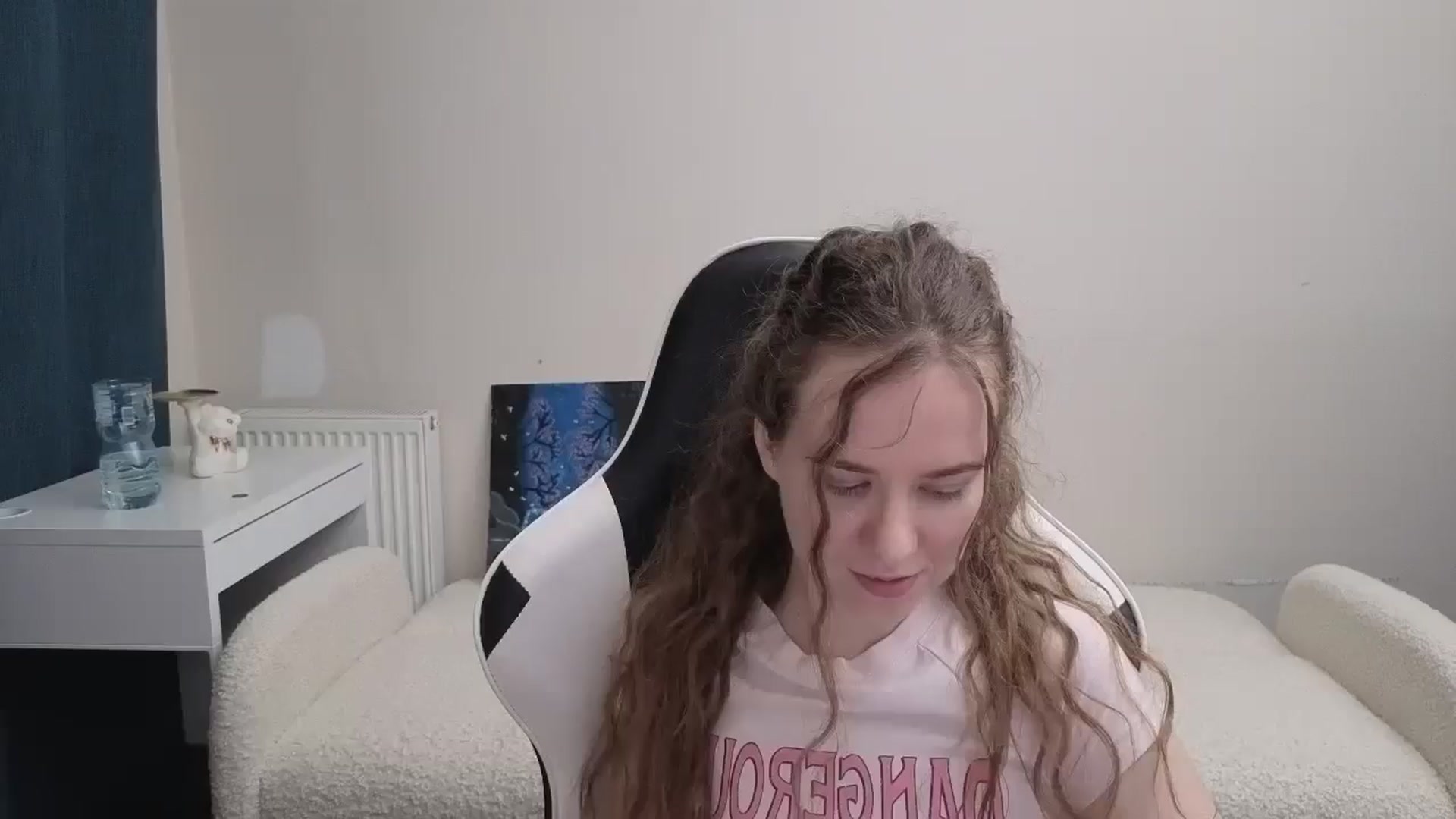 Gallery image thumbnail from BlueFlowerr's myfreecams stream on, 03/11/2026, 23:06 image 7 of 20