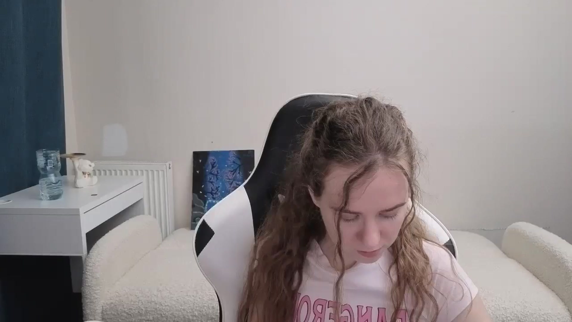 Gallery image thumbnail from BlueFlowerr's myfreecams stream on, 03/11/2026, 23:06 image 8 of 20