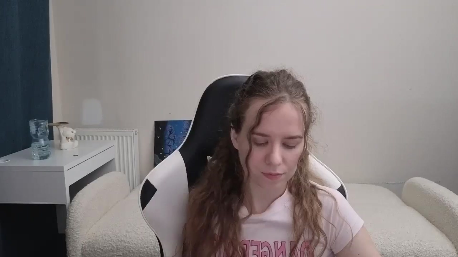 Gallery image thumbnail from BlueFlowerr's myfreecams stream on, 03/11/2026, 23:06 image 12 of 20
