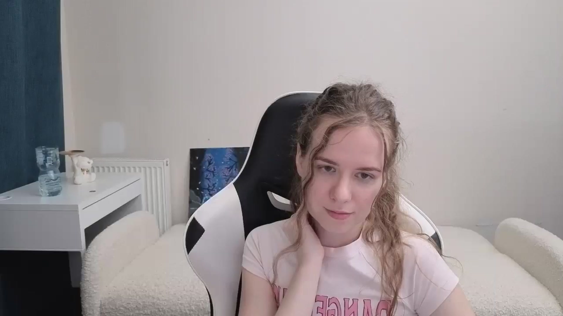 Gallery image thumbnail from BlueFlowerr's myfreecams stream on, 03/11/2026, 23:06 image 2 of 20