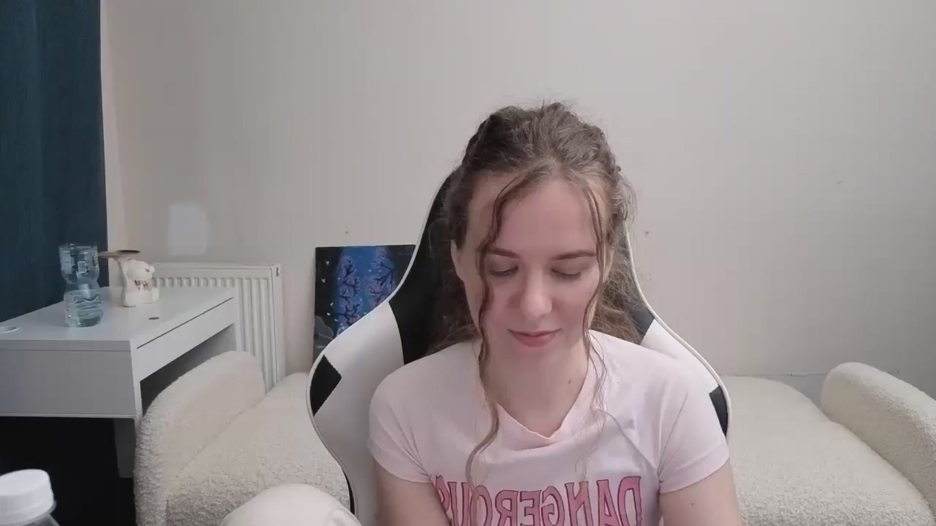 Gallery image thumbnail from BlueFlowerr's myfreecams stream on, 03/11/2026, 23:06 image 16 of 20