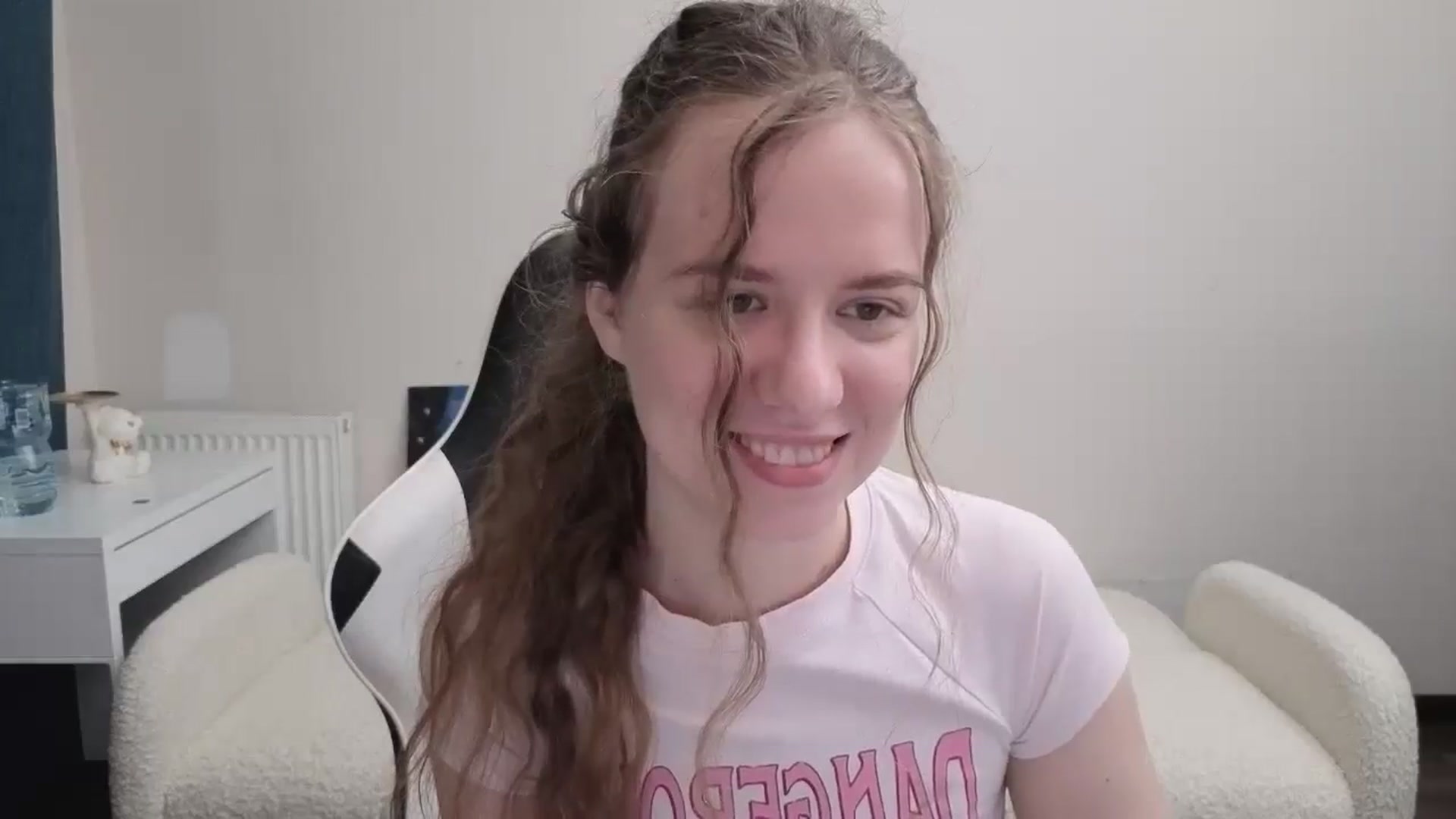 Gallery image thumbnail from BlueFlowerr's myfreecams stream on, 03/12/2026, 24:01 image 9 of 20